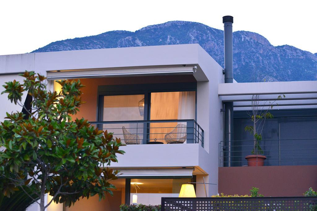 Villa East-West Kalamata Exterior foto